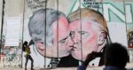 El grafitero Lushsux pinta a Trump y Netanyahu besándose en Cisjordania