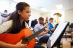 Las clases de música mejoran las notas de los estudiantes